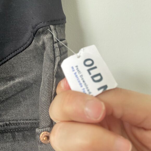 Old Navy Maternity Boyfriend Cutoff Denim Shorts Black Pregnancy Women's 16 - Picture 6 of 8